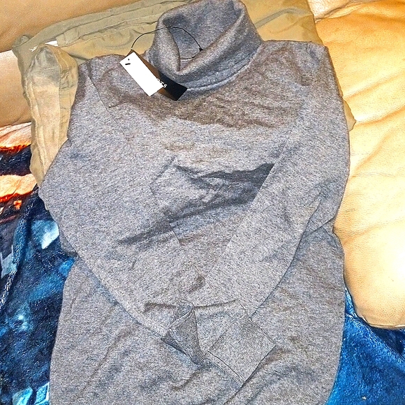 NWT-Talbot's-SMALL-Grey-Wash- fold-over-collar, Light-Weight-Long Sleeve Sweater - Picture 2 of 8